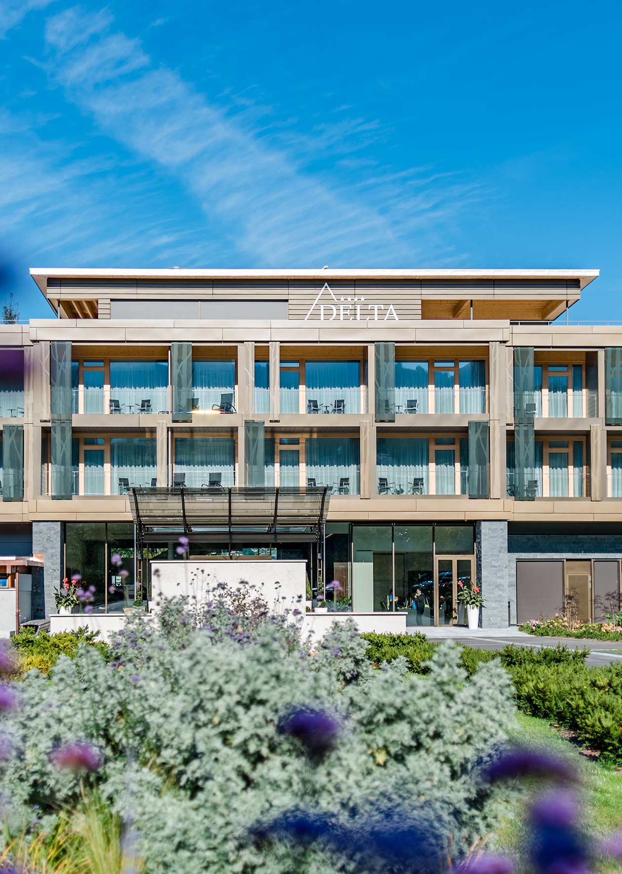 4* Hotel Delta Außenansicht