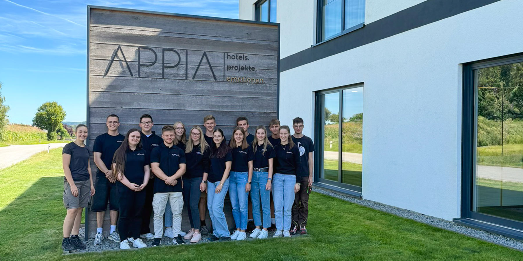 Gruppenfoto in der Grünen Wiese rund um Appia
